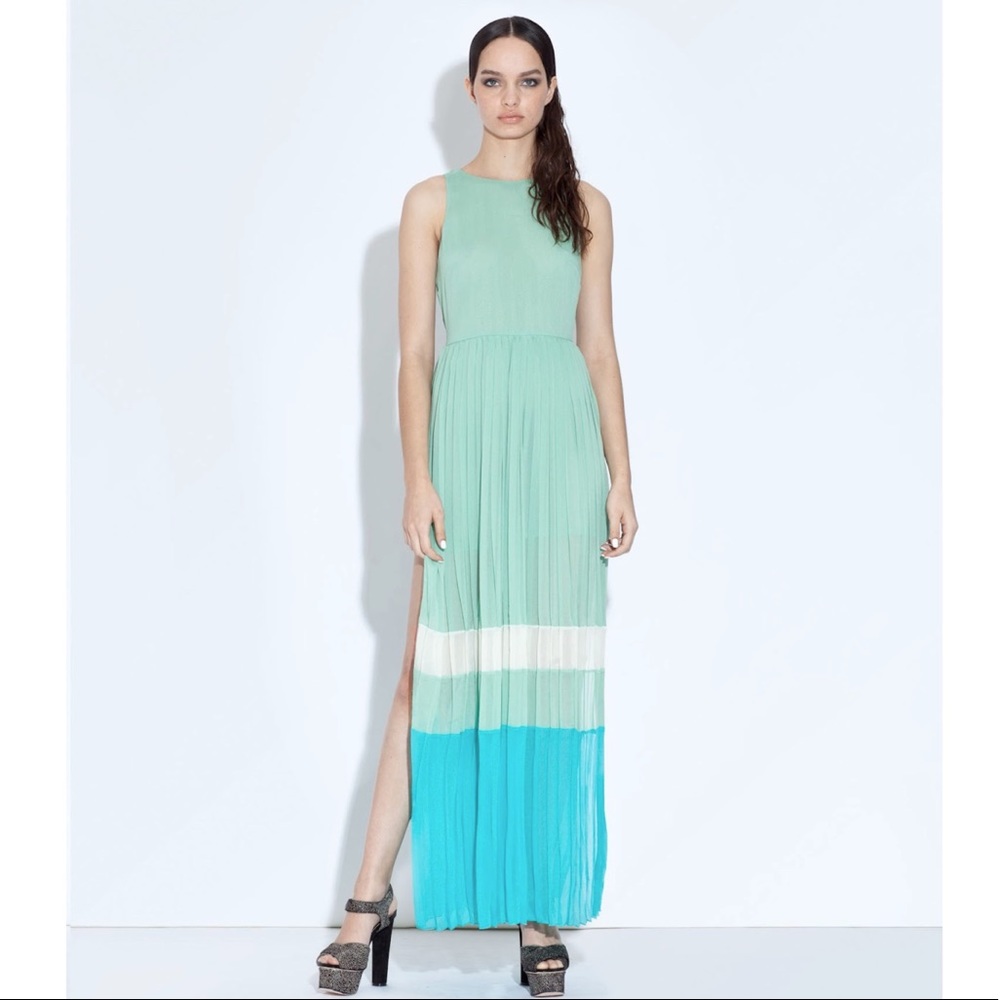 Three Floor pleated teal dress. UK 10 size US 6